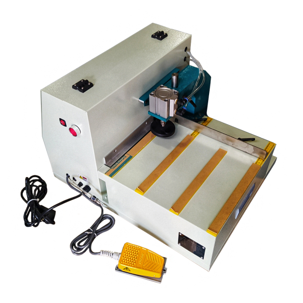 Corner rounder with workpiece clamp GK-002